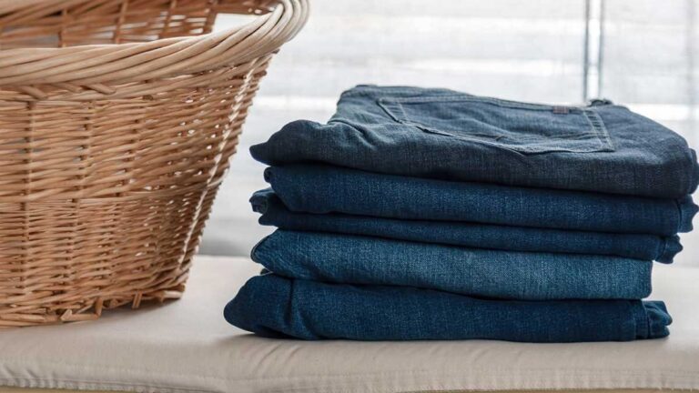 How to Wash Jeans the right way